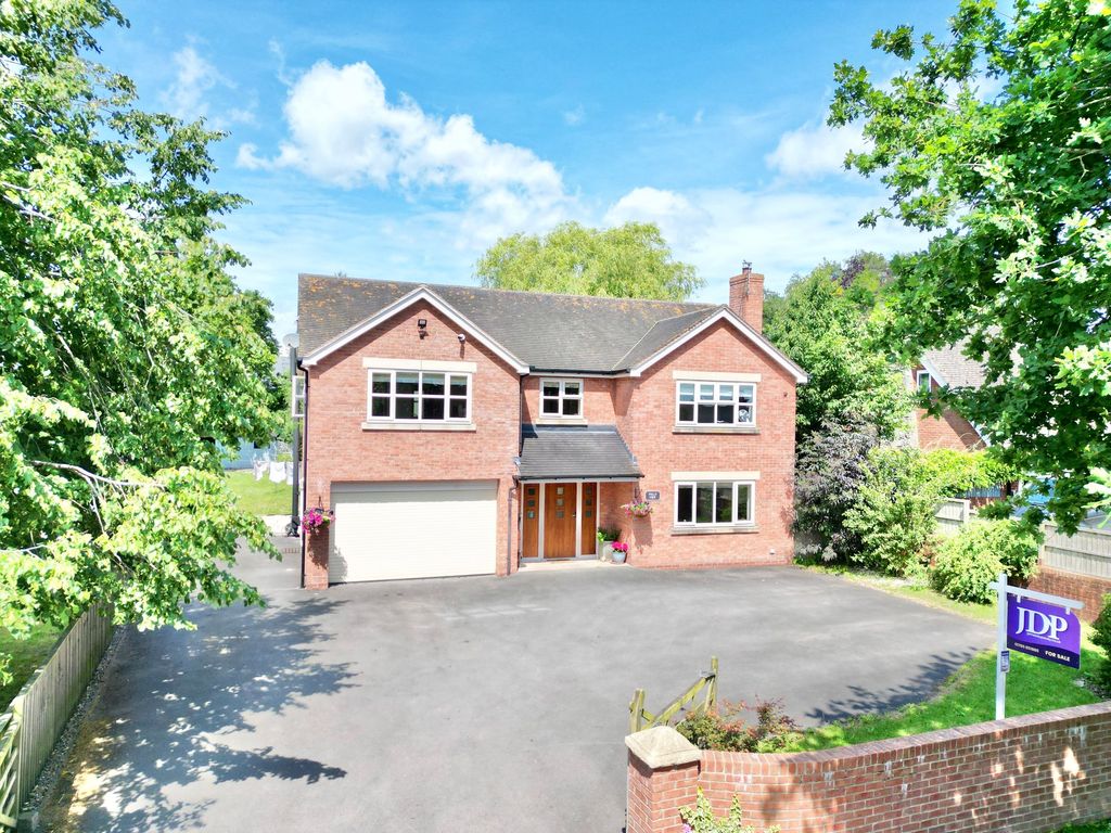 Property photo 1 of 33
