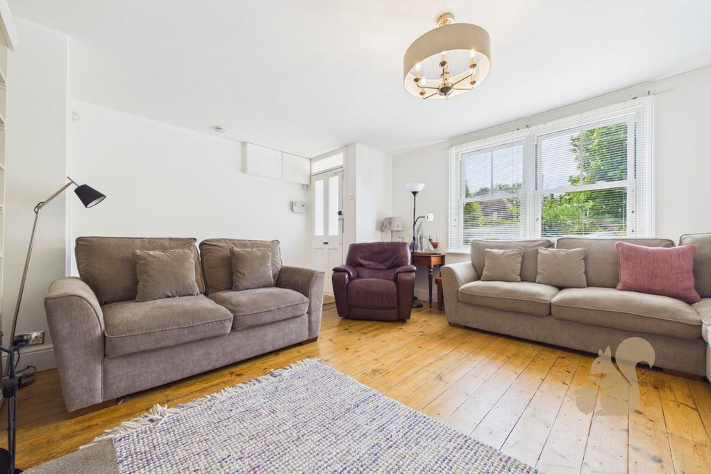 Property photo 3 of 40 Cam03877G0-Pr0391-Still013.Jpg