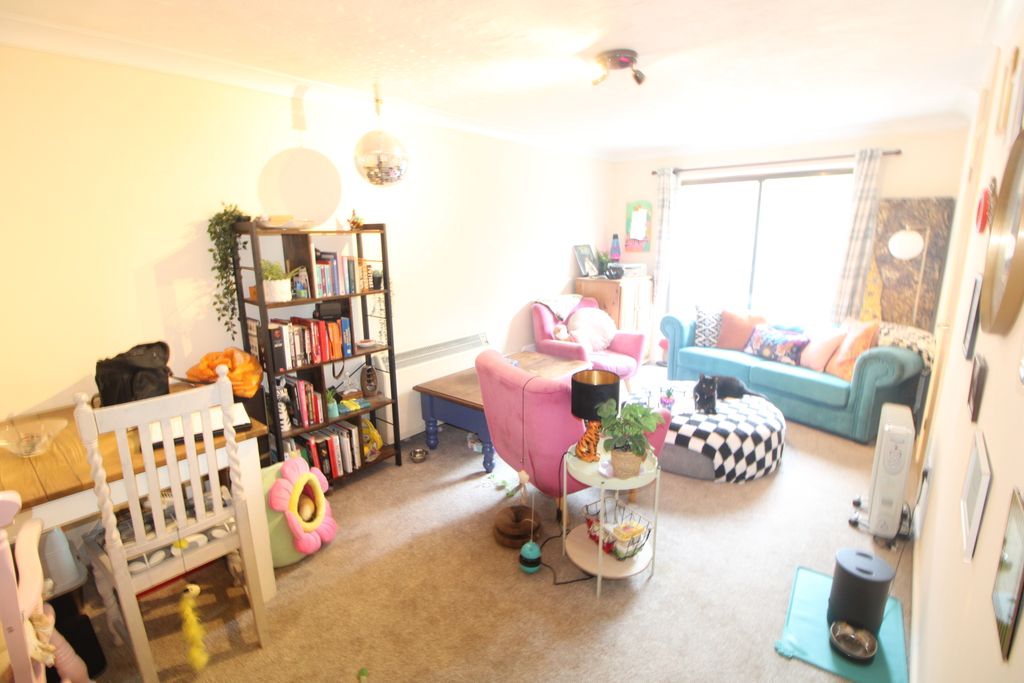 Property photo 2 of 7 Img_9526