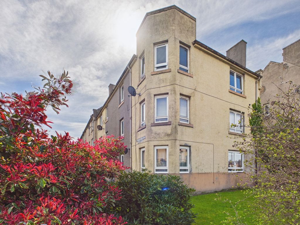 Property photo 1 of 6