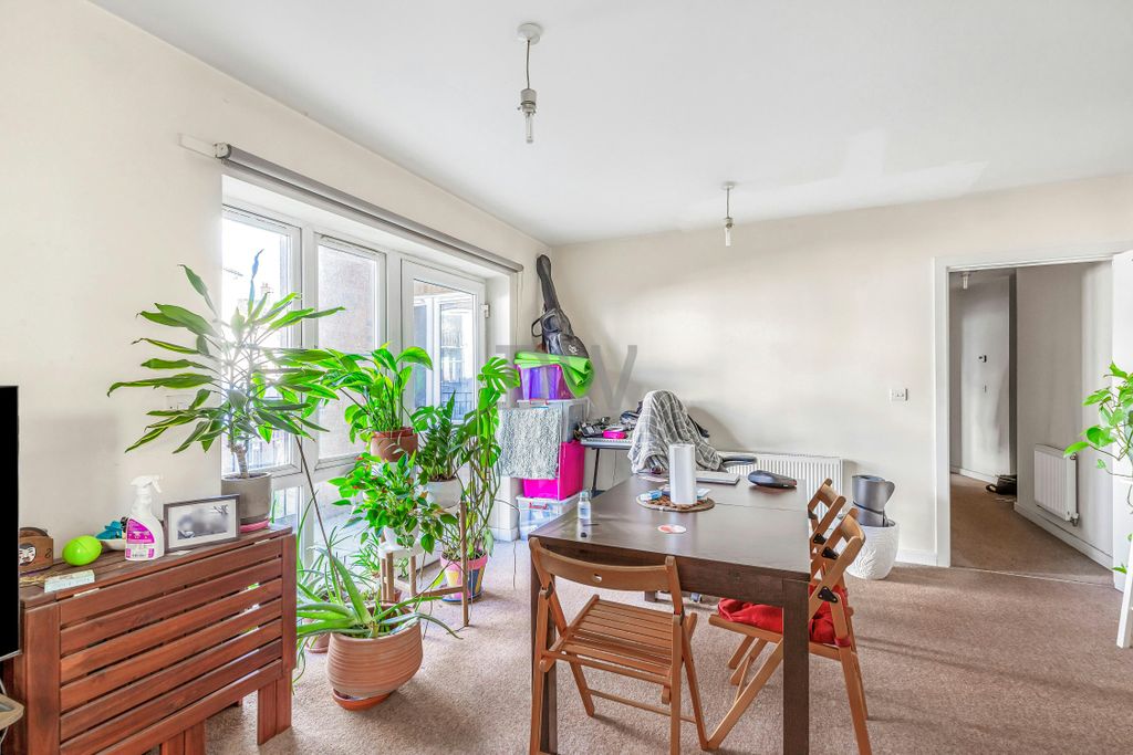 Property photo 2 of 13 Reception