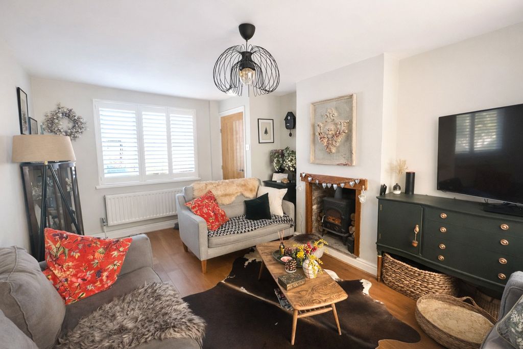 Property photo 2 of 18 Picture No. 10