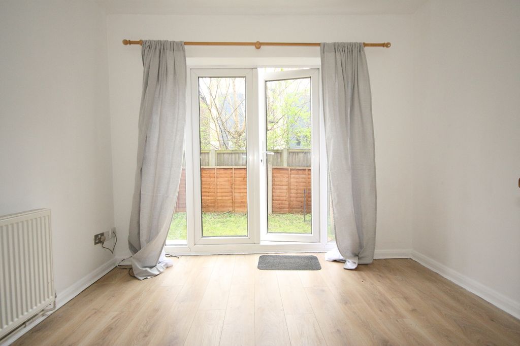 Property photo 2 of 6 Reception Area