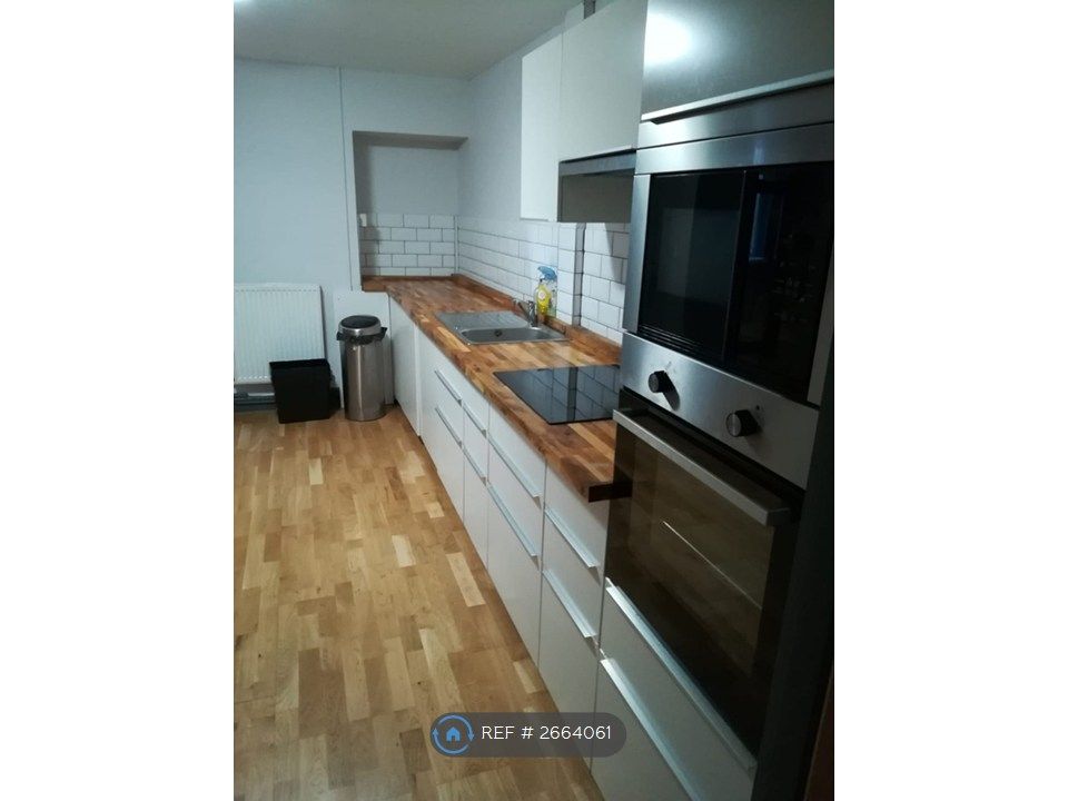 Property photo 3 of 21