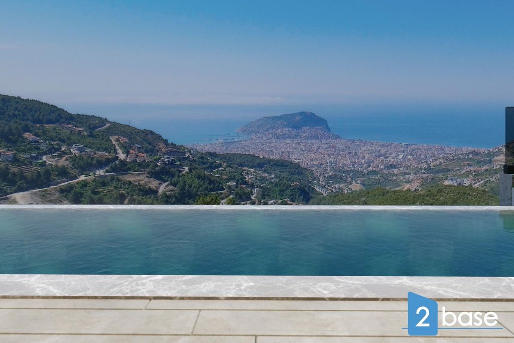 Property photo 3 of 34