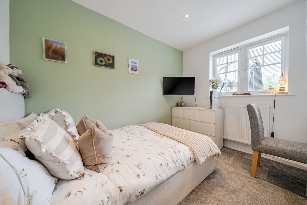 Property photo 3 of 22 1470227-5-6A1Ed30...
