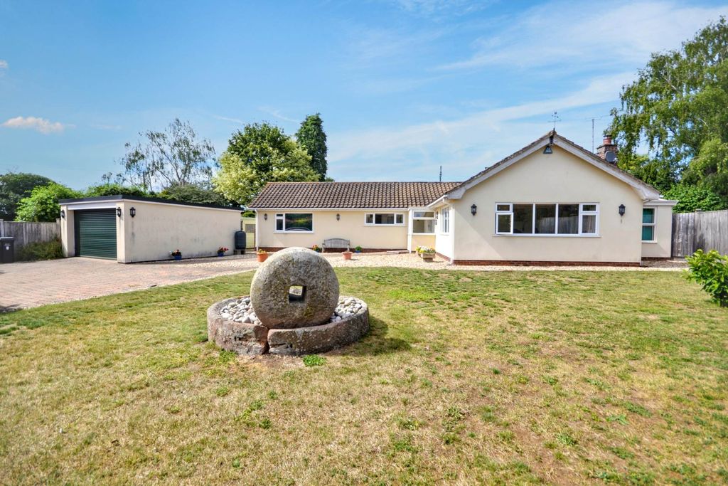 Property photo 1 of 25