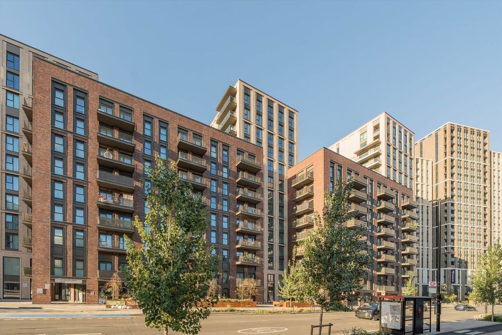 Property photo 1 of 2