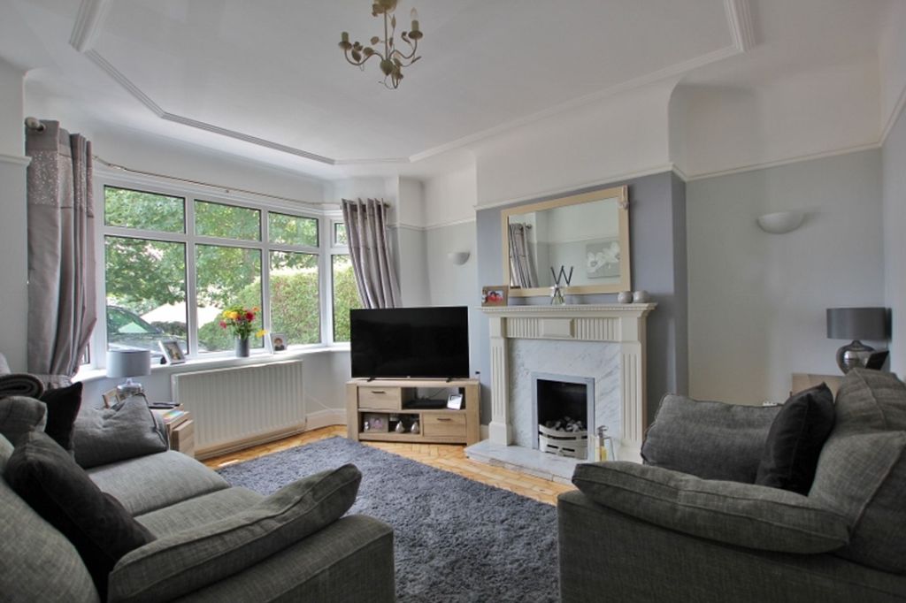 Property photo 2 of 28 Photo 3