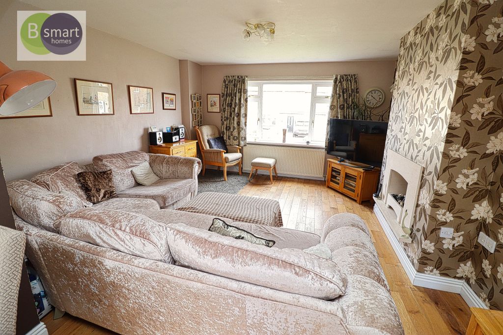 Property photo 3 of 15 Img_9804