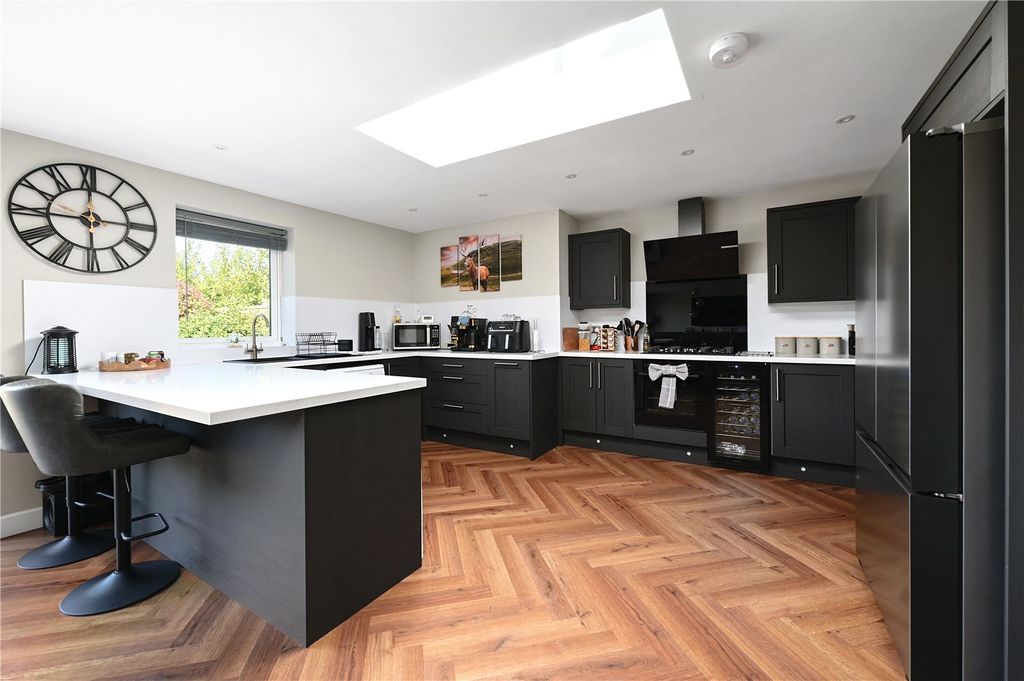 Property photo 2 of 15 Picture No. 03