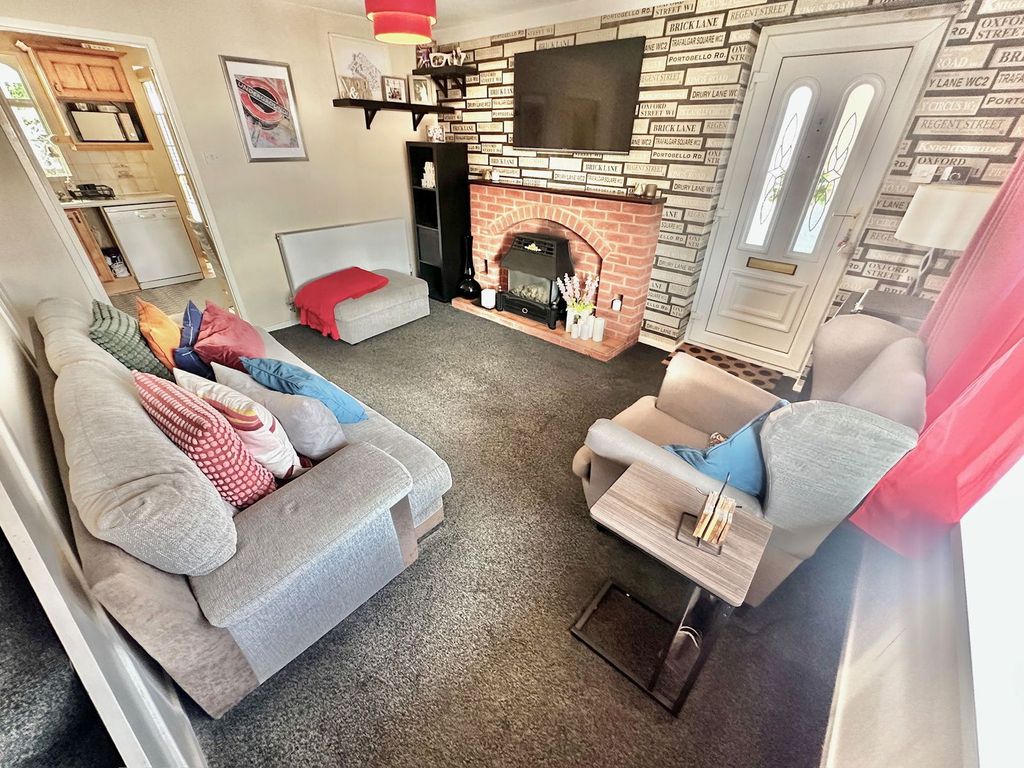 Property photo 3 of 16