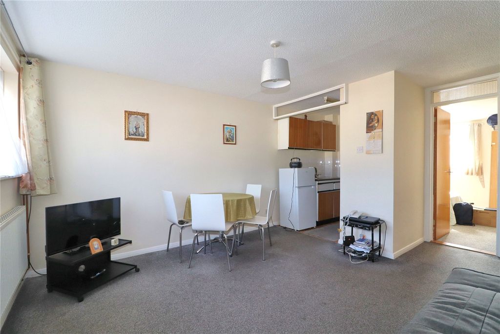 Property photo 2 of 7 Picture No. 04