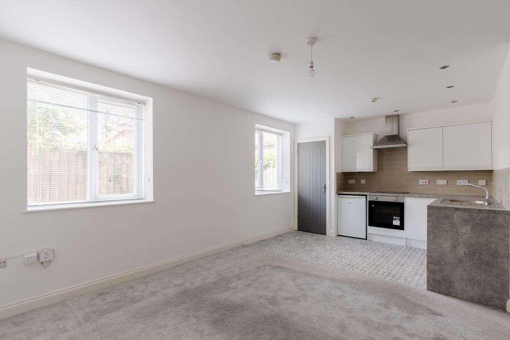 Property photo 3 of 9 Flat 3 Booth Court-5