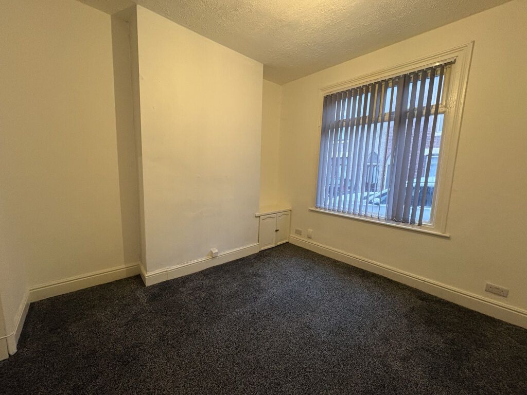 Property photo 3 of 23