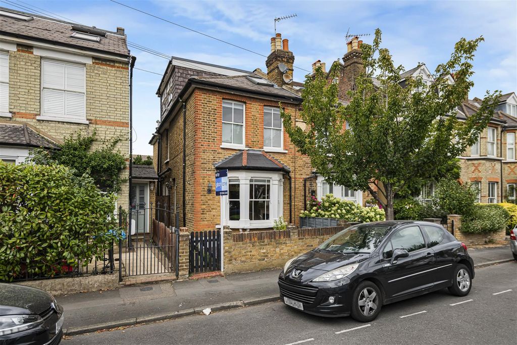 Property photo 1 of 16