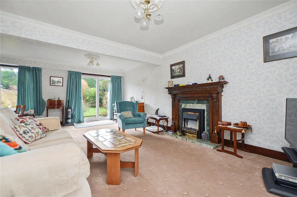 Property photo 2 of 22 Picture No. 14