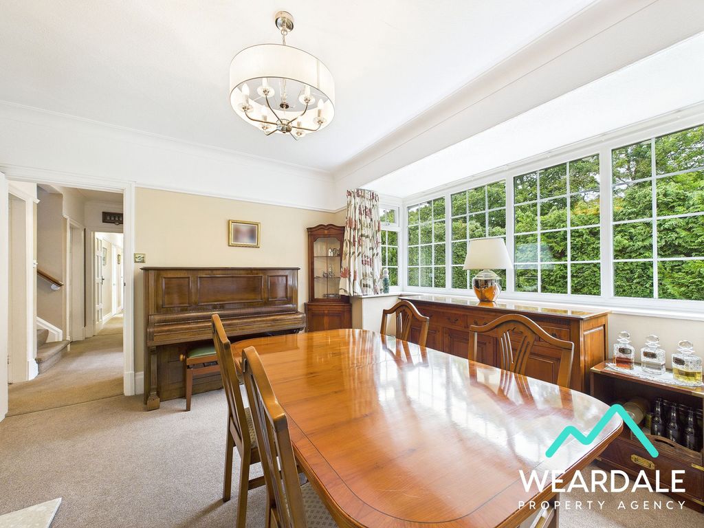 Property photo 3 of 63