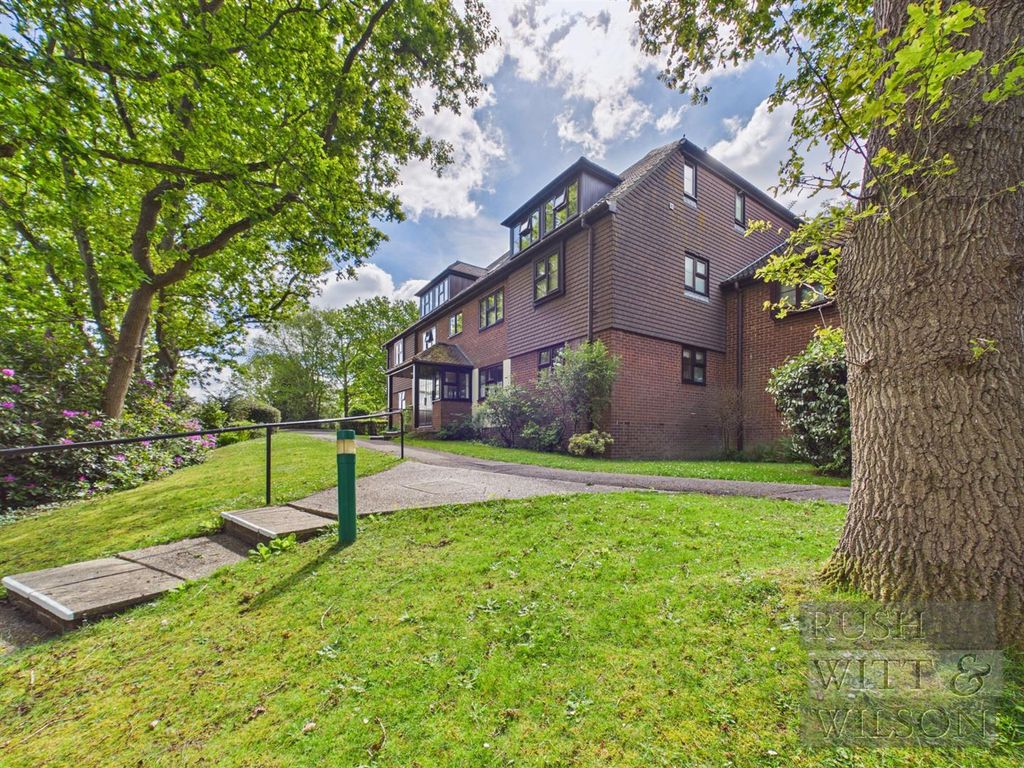 Property photo 2 of 16