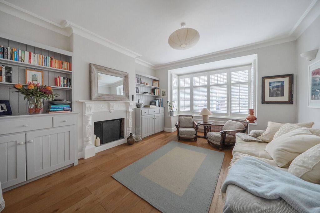 Property photo 3 of 24 Picture No. 23