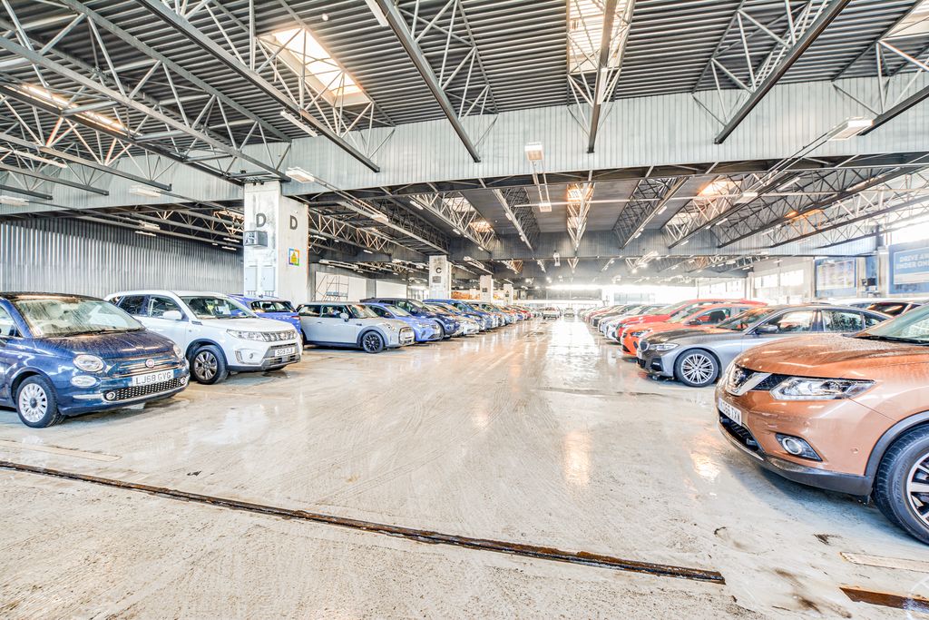 Property photo 2 of 33