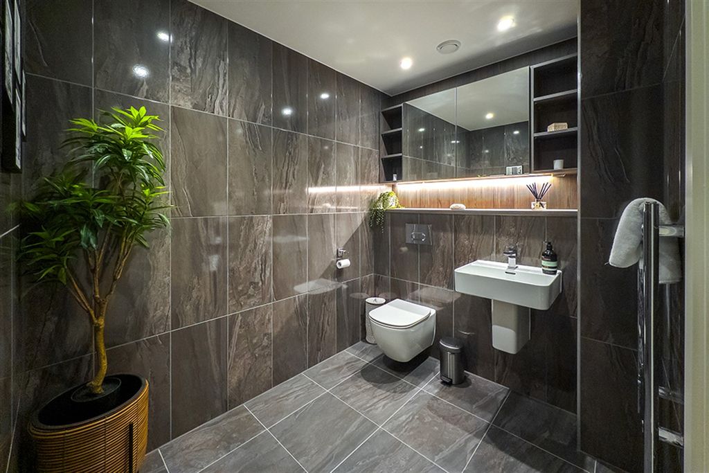 Additional image 12 of 3 bed flat to rentElizabeth Tower M15
