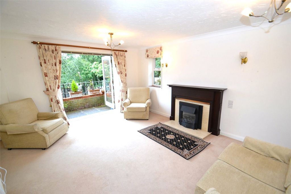 Property photo 3 of 11 Picture No. 14