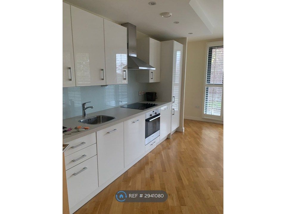 Property photo 2 of 8