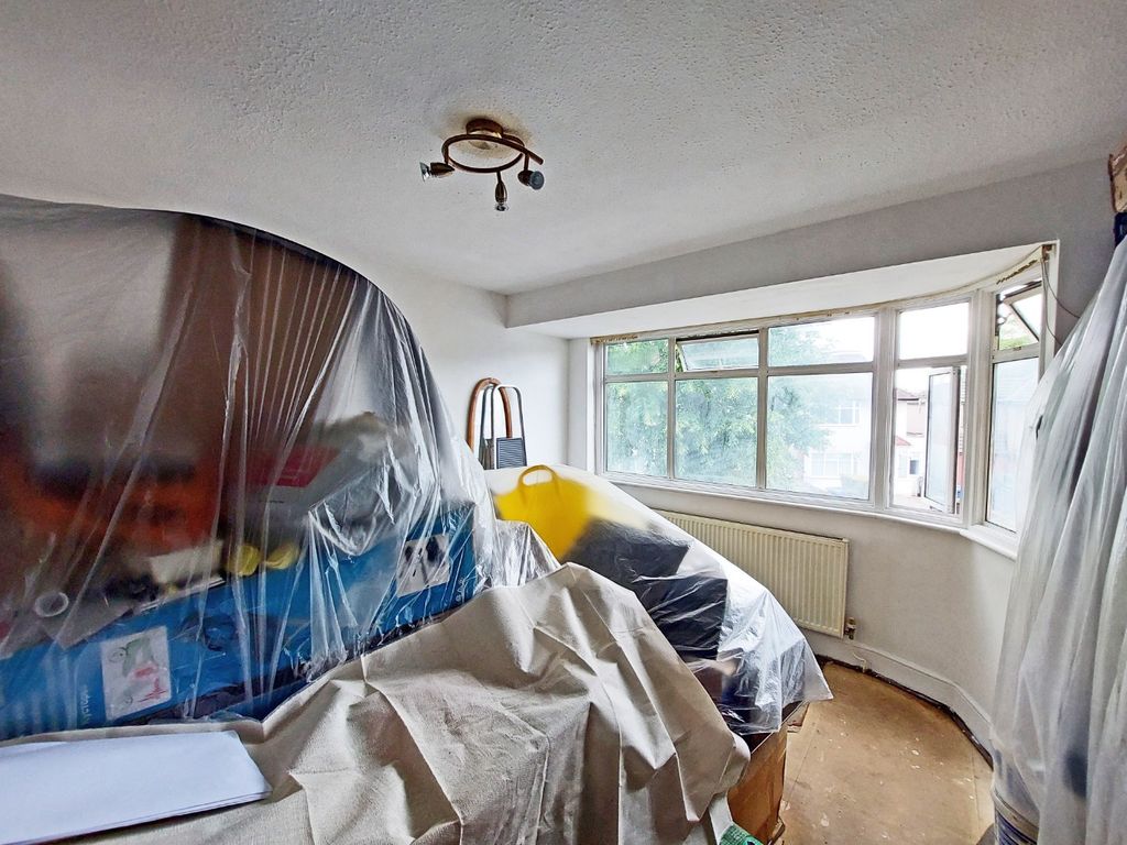 Property photo 3 of 7 5177272