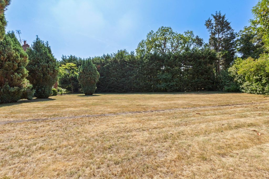 Property photo 3 of 14