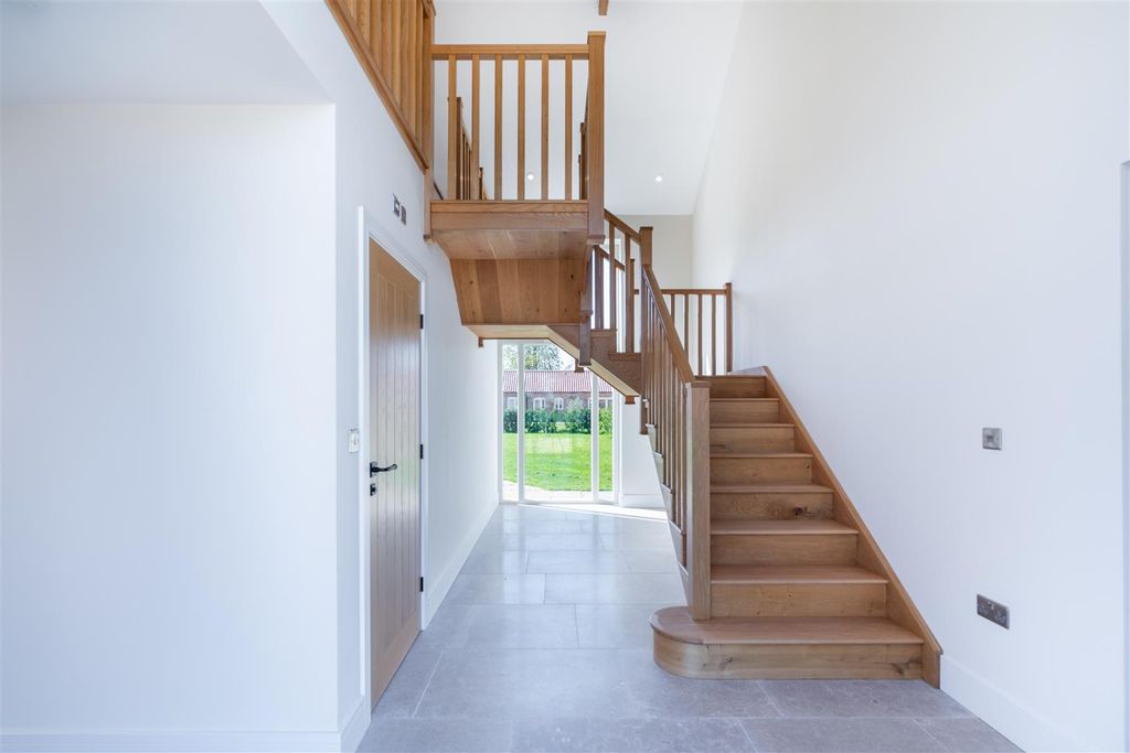 Property photo 3 of 19 _A7R1974-Hdr.Jpg