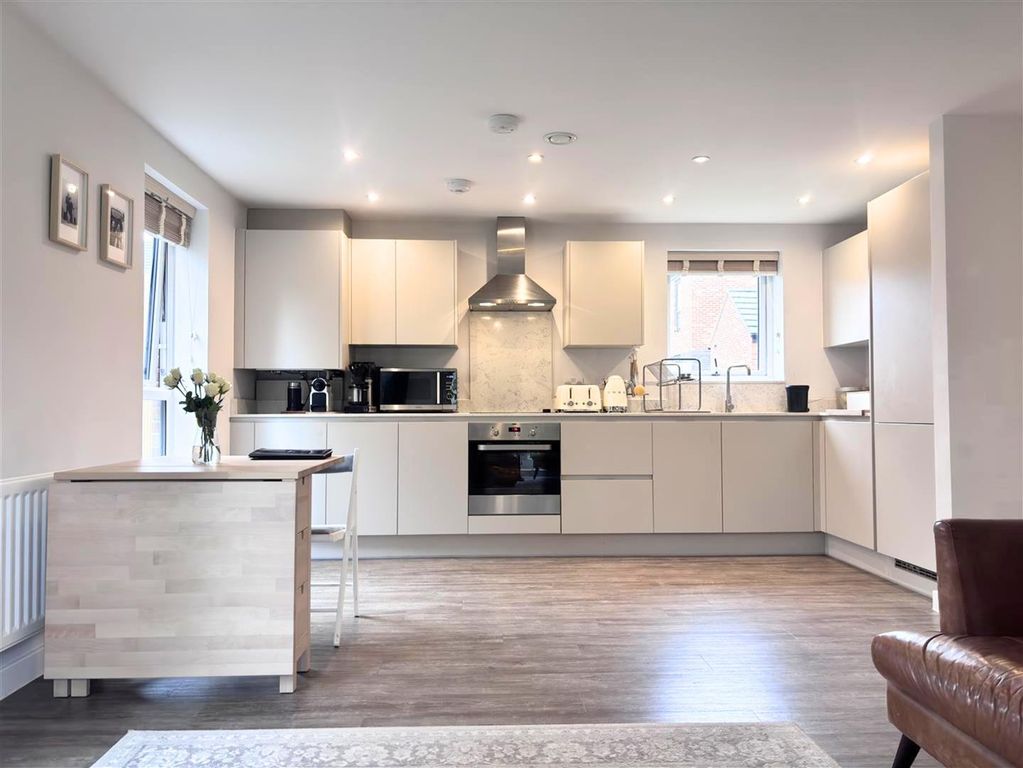 Property photo 3 of 12 4.Jpg