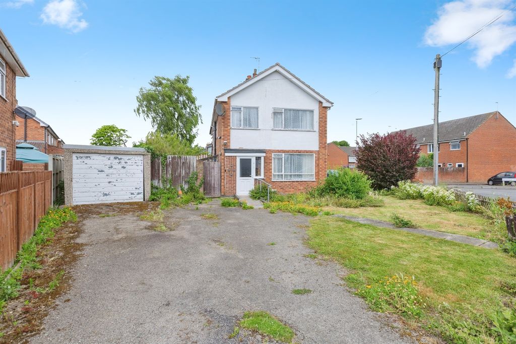 Property photo 1 of 17