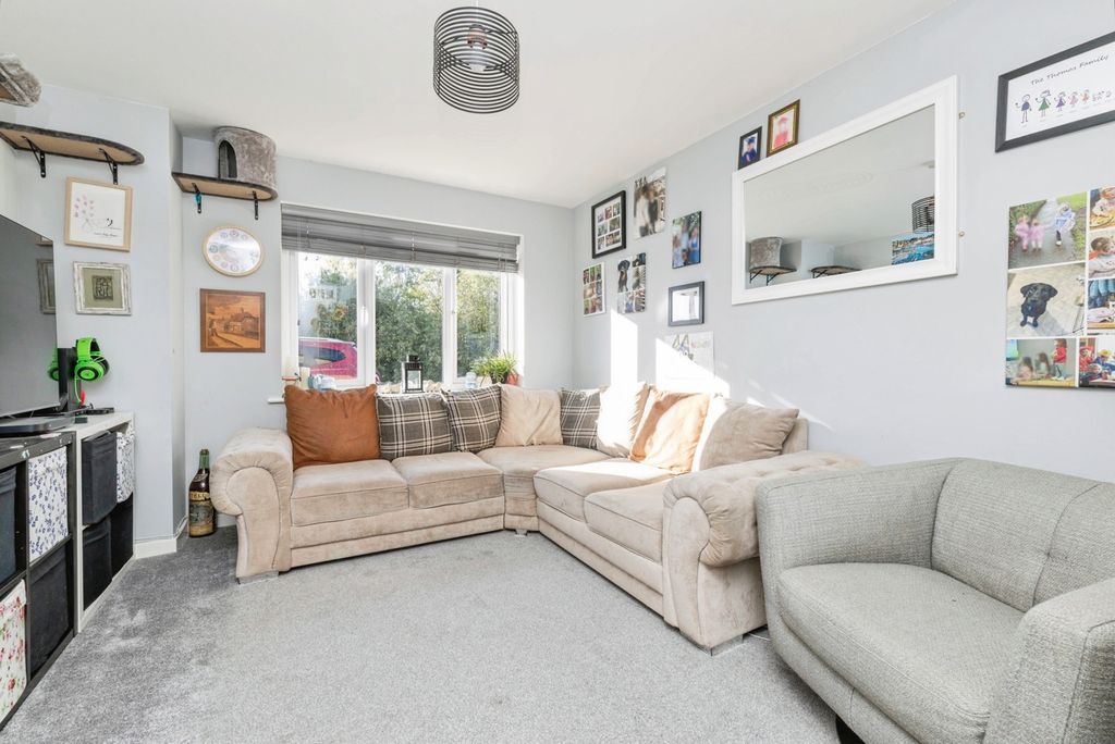 Property photo 2 of 14 Pbox-Img.Jpg