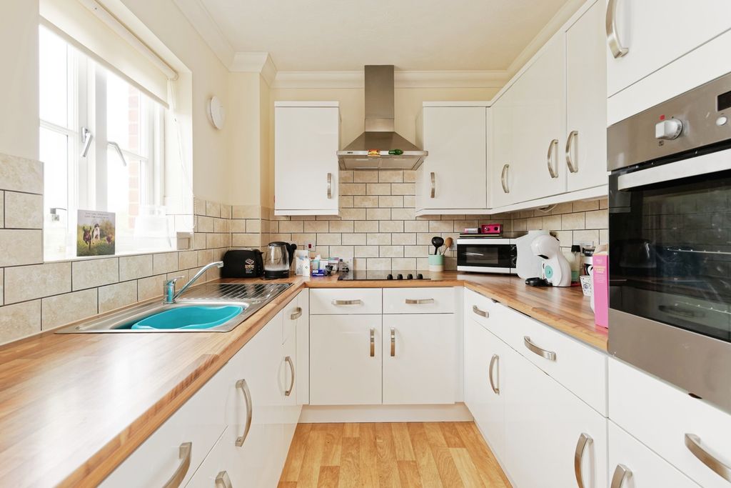 Property photo 2 of 13 Photo