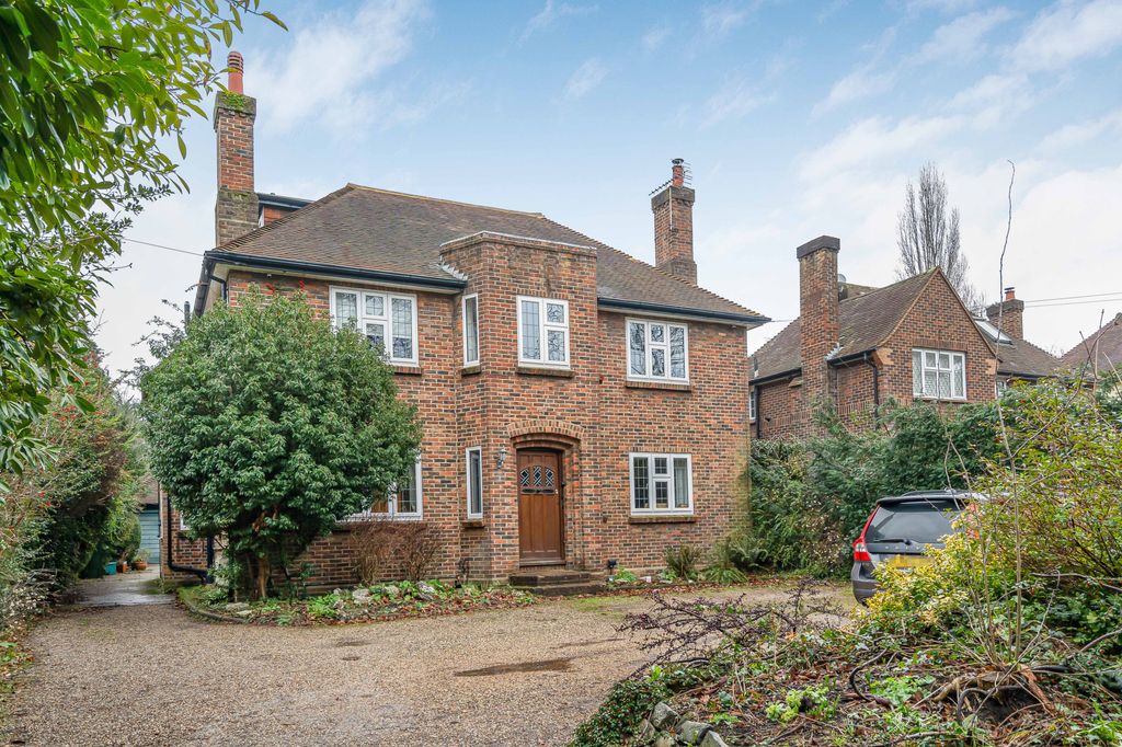 Property photo 1 of 16