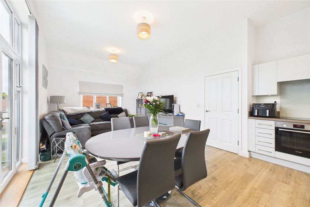 Property photo 3 of 8 Picture No. 07