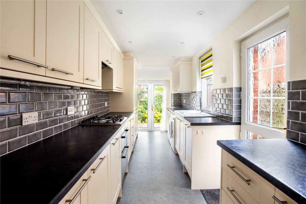 Property photo 2 of 15 Kitchen