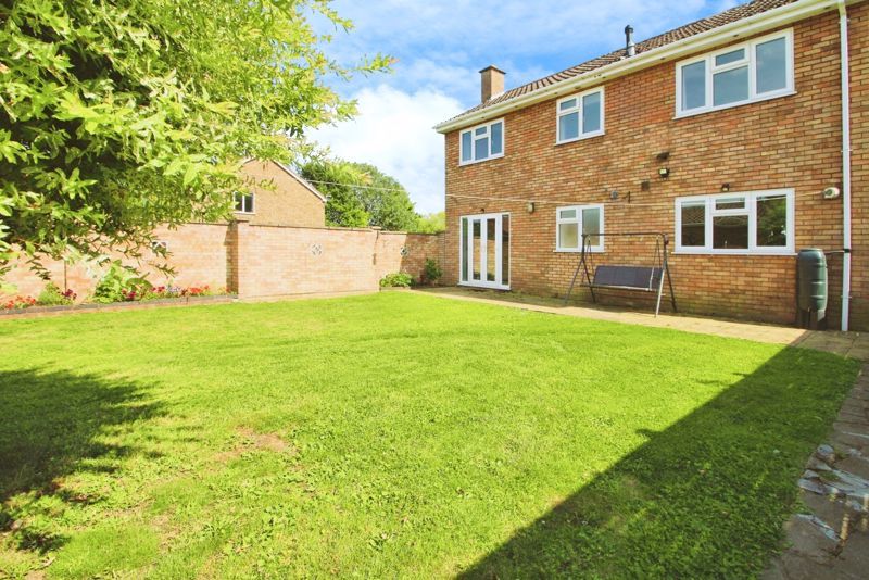 Property photo 3 of 19 Photo 21