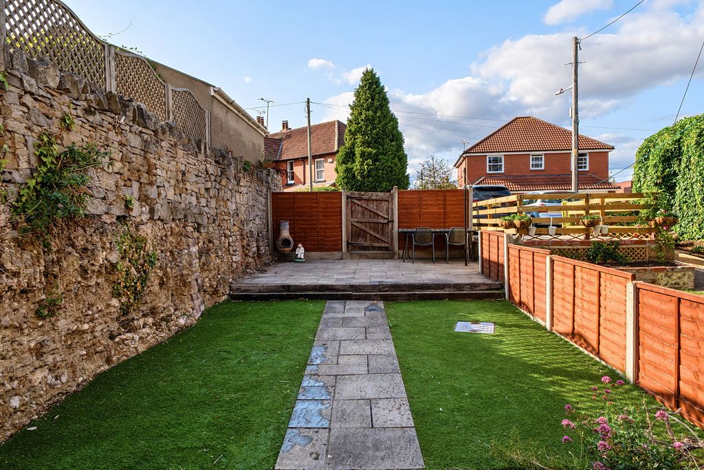 Property photo 2 of 15