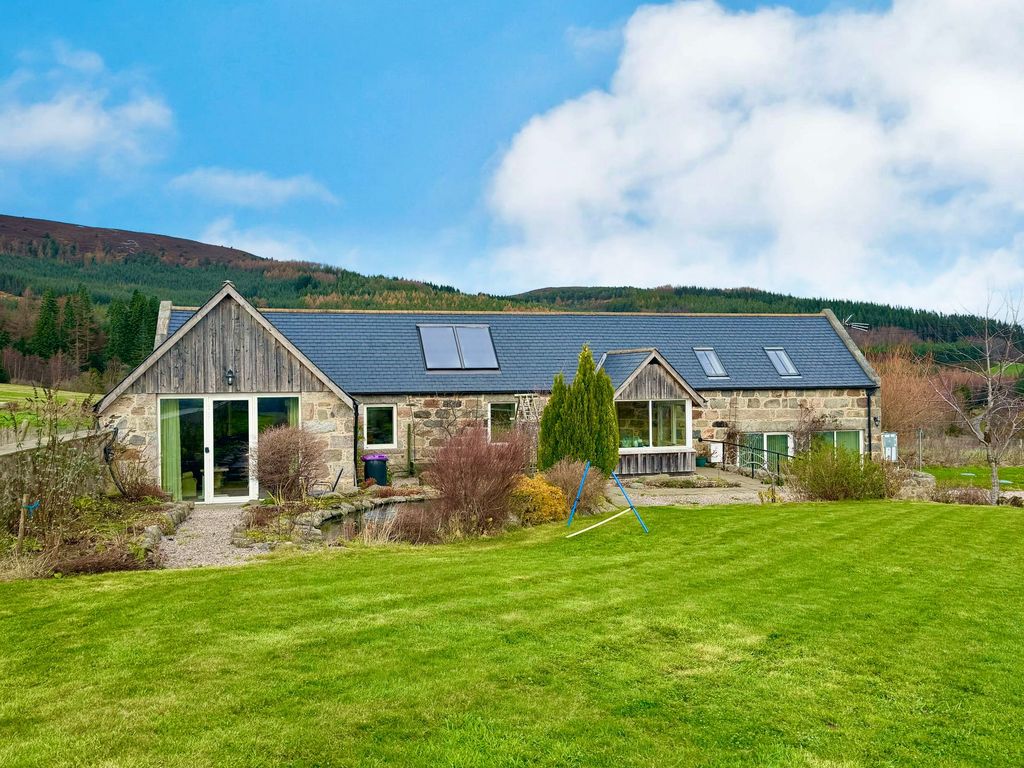 Property photo 1 of 28