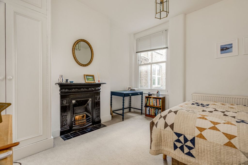 Property photo 3 of 8