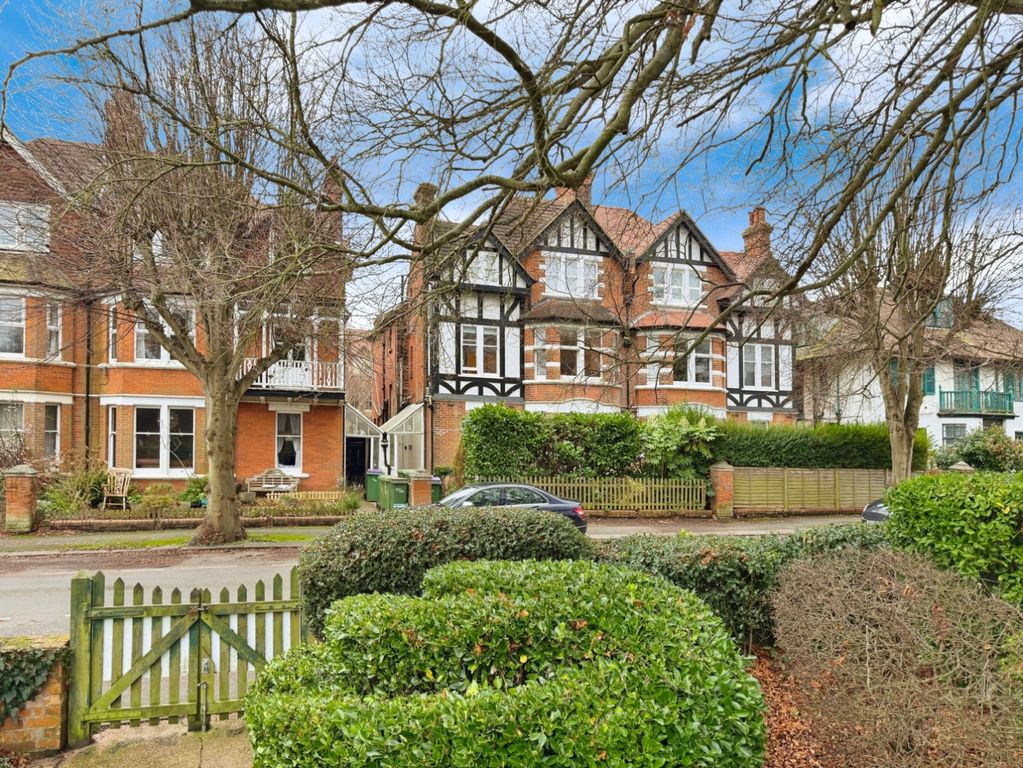 Property photo 1 of 10