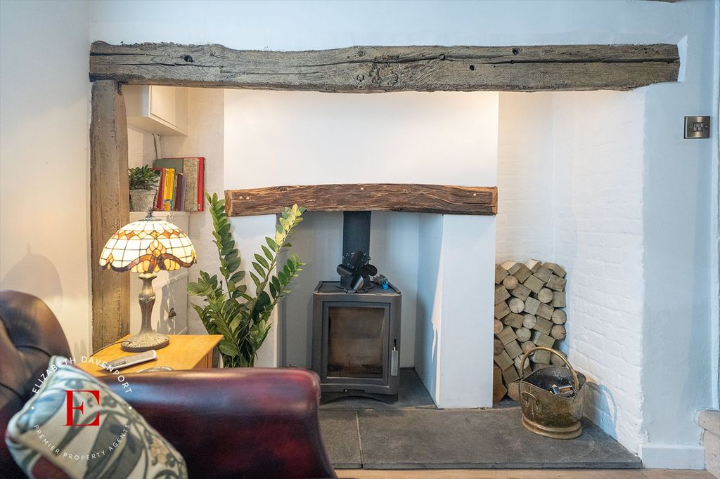 Property photo 2 of 17