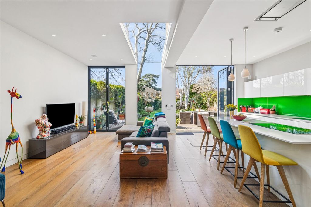 Property photo 3 of 22 Park Road, W4 - For Sale