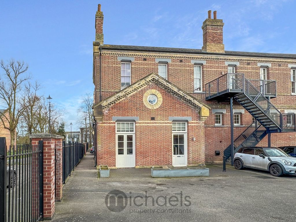 Property photo 1 of 21