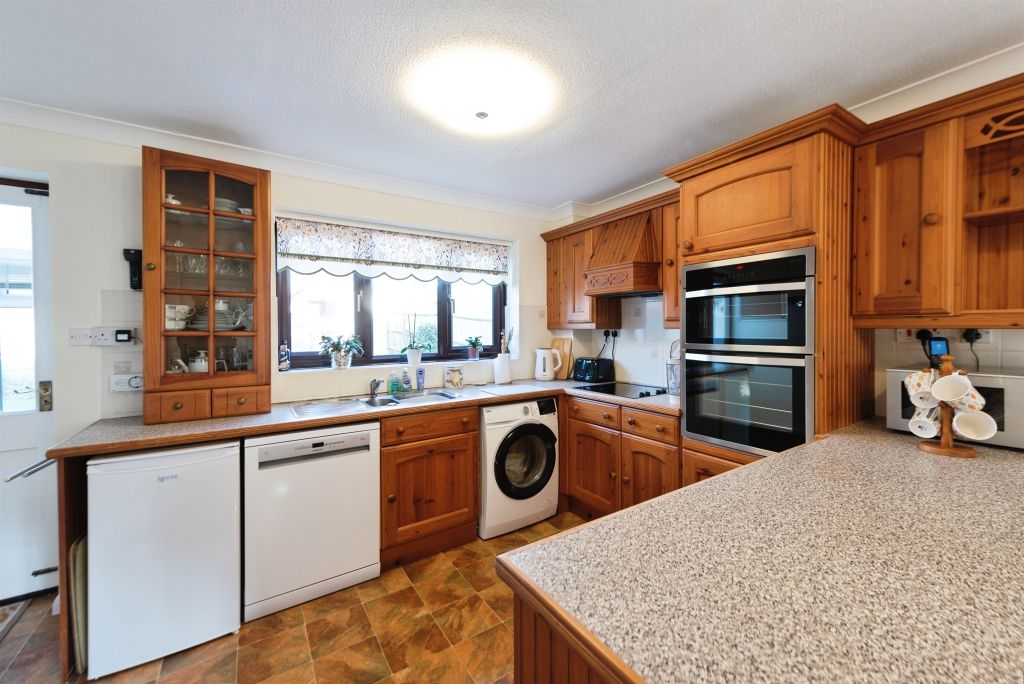 Property photo 3 of 20