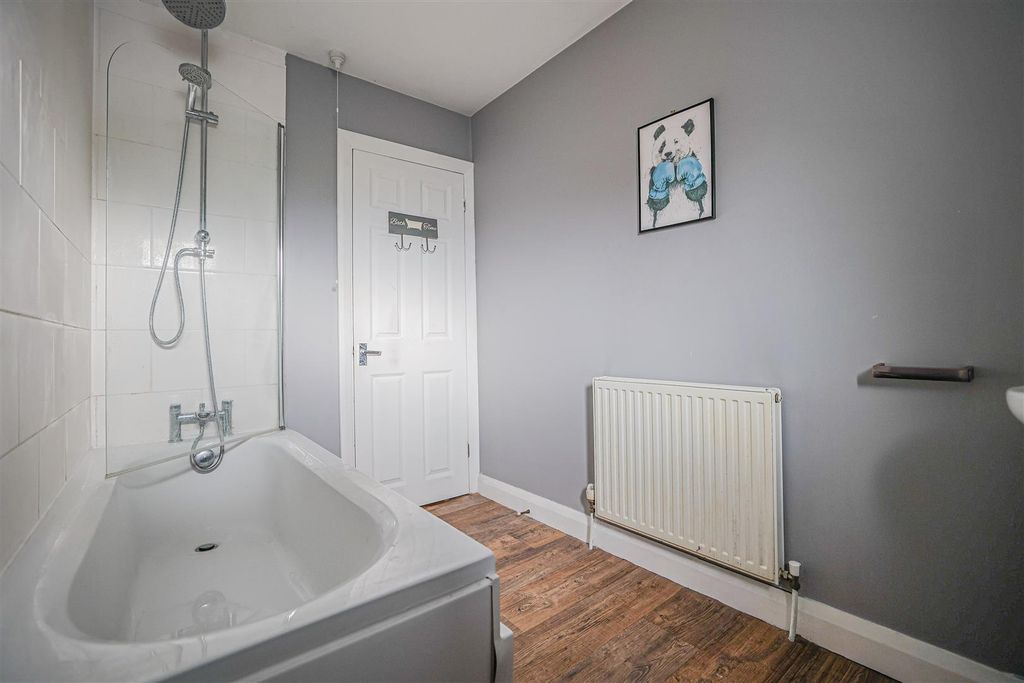 Property photo 2 of 14 980A4426-1.Png