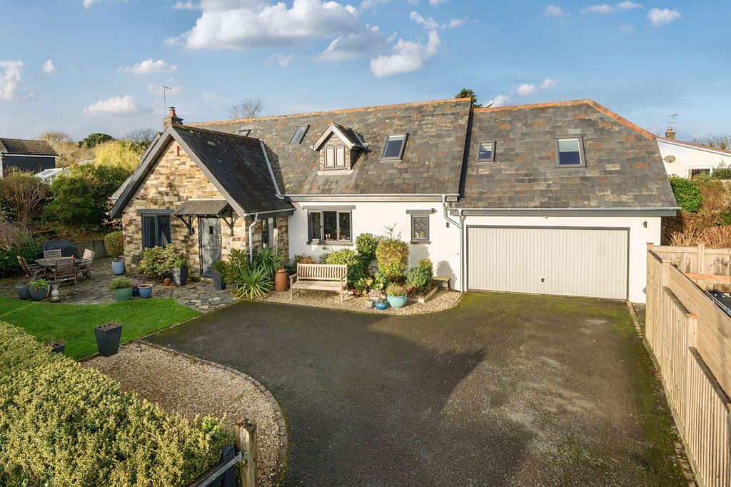 Property photo 1 of 25