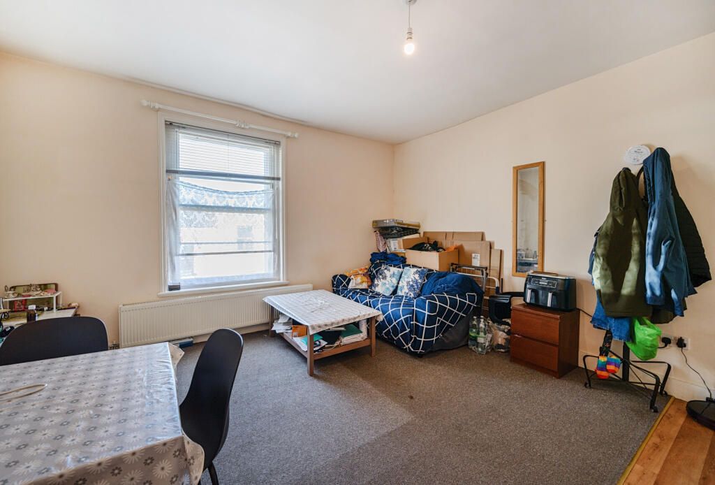 Property photo 3 of 8